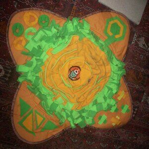 Pets Snuffle Interactive Dog & Cat Feeding Mat, 28''x28'' Brown, Green, has wear